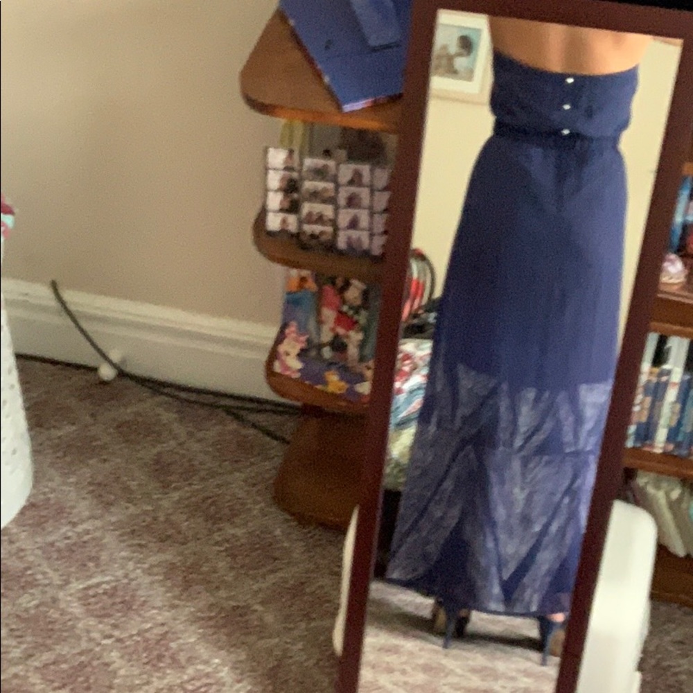 Dress - Picture 3 of 4